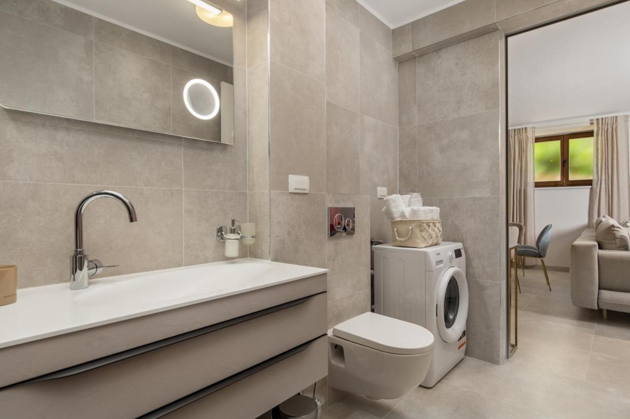Apartmani Dogas Crikvenica Exteriör bild