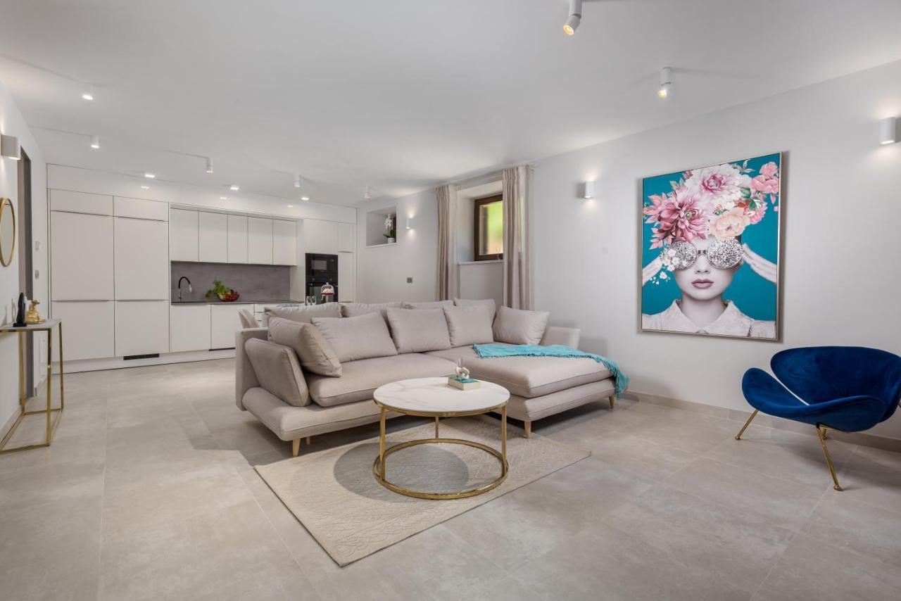 Apartmani Dogas Crikvenica Exteriör bild