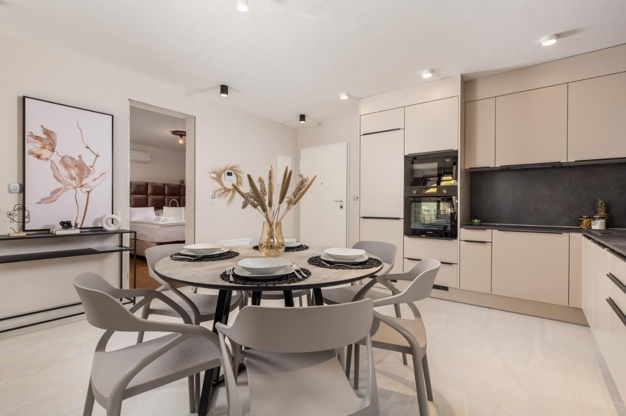 Apartmani Dogas Crikvenica Exteriör bild