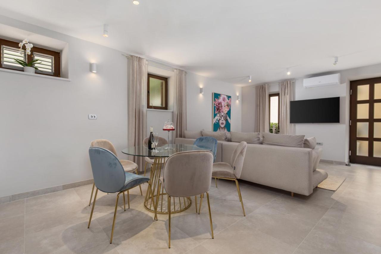 Apartmani Dogas Crikvenica Exteriör bild