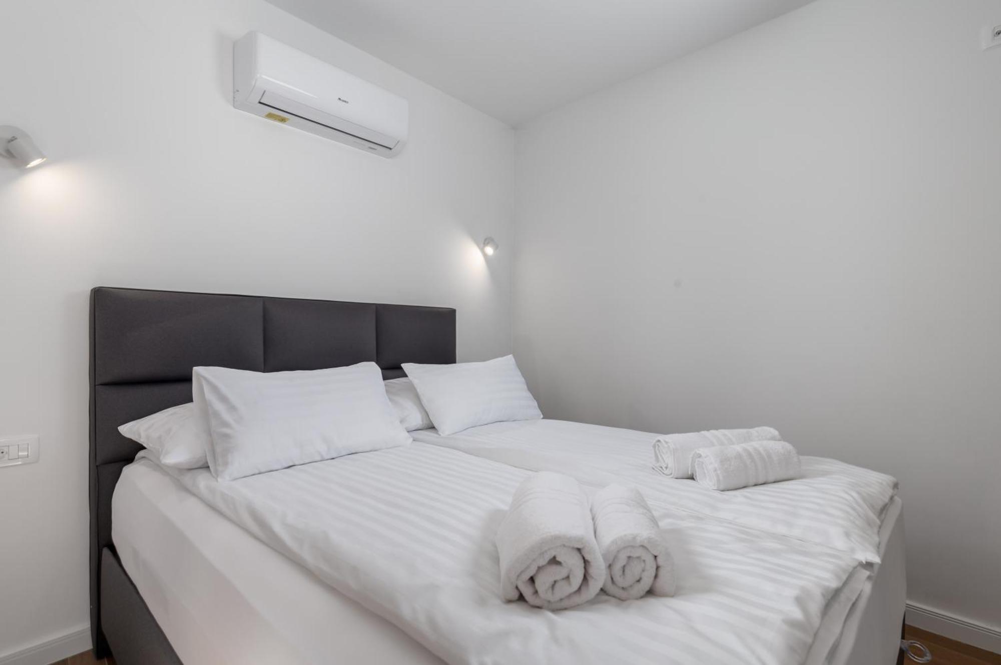 Apartmani Dogas Crikvenica Rum bild