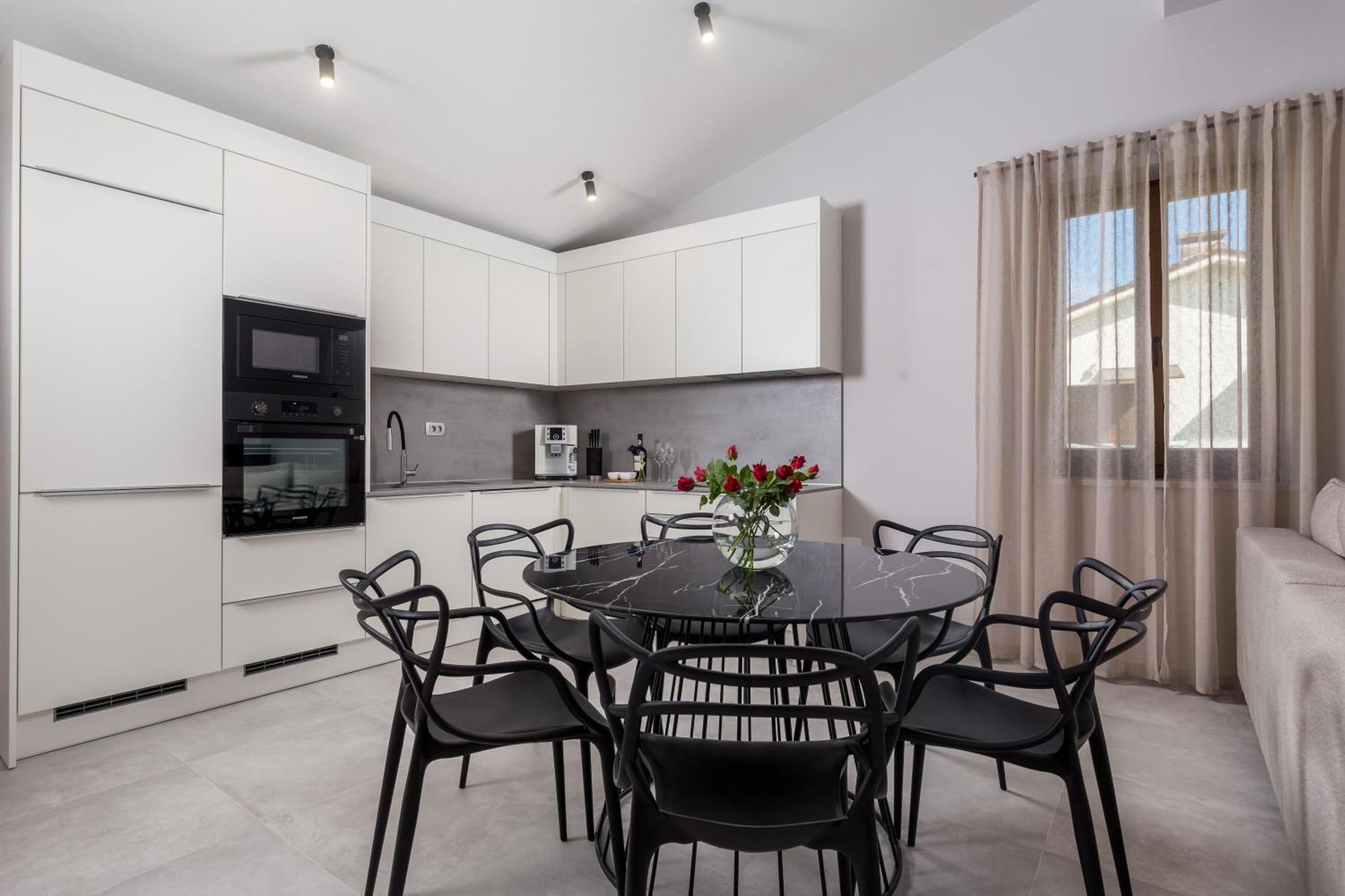 Apartmani Dogas Crikvenica Rum bild