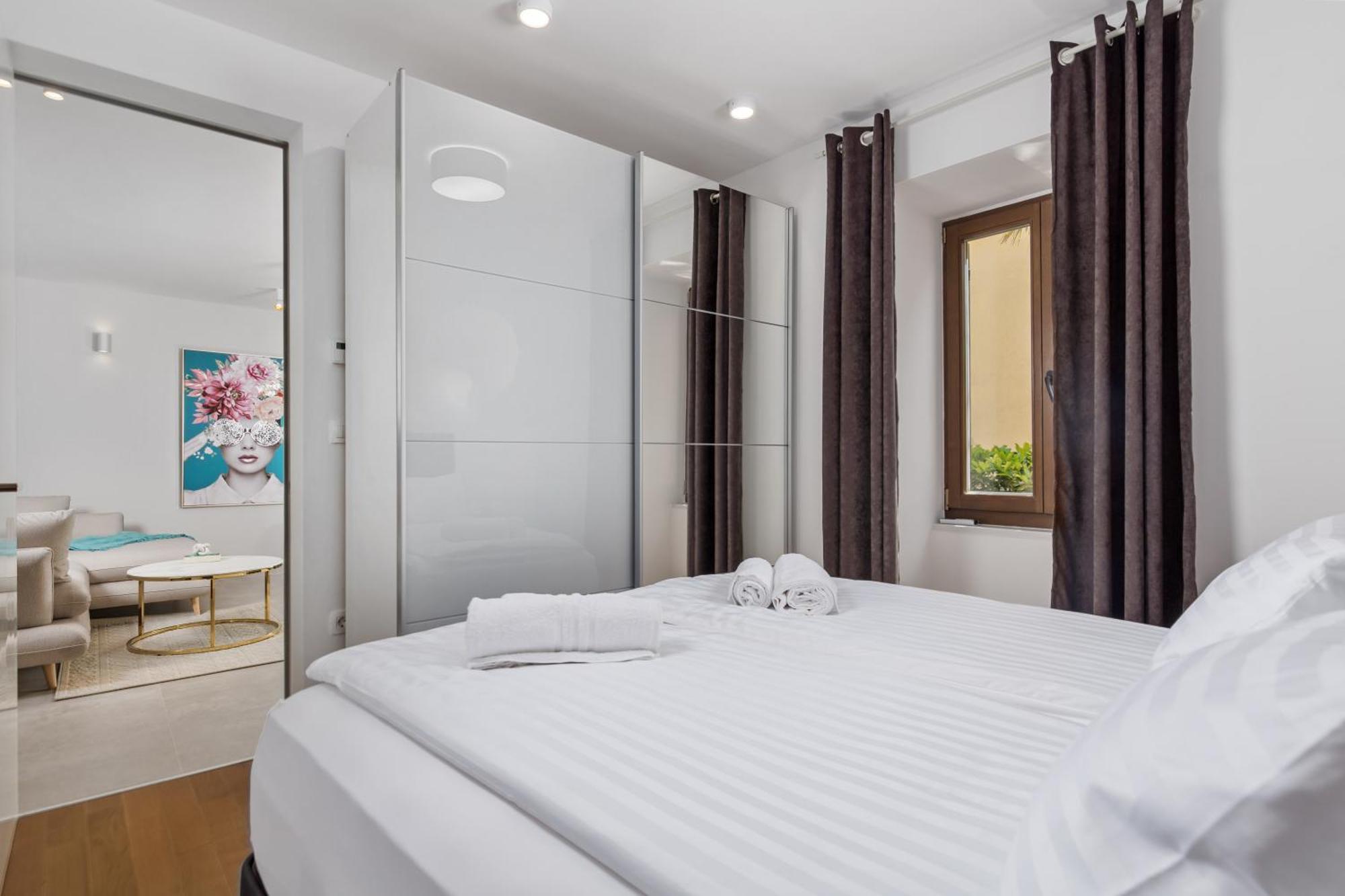 Apartmani Dogas Crikvenica Rum bild