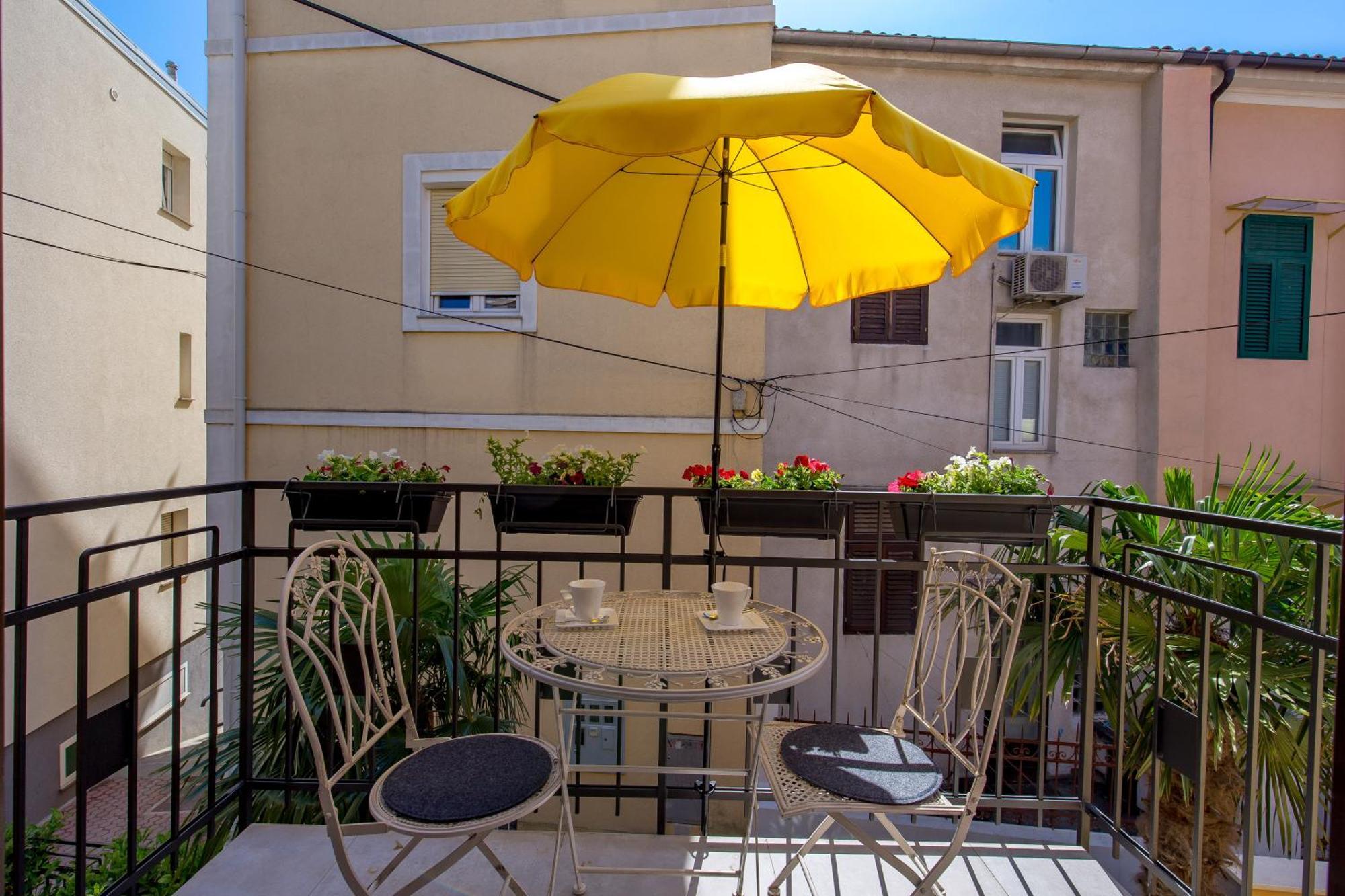 Apartmani Dogas Crikvenica Rum bild